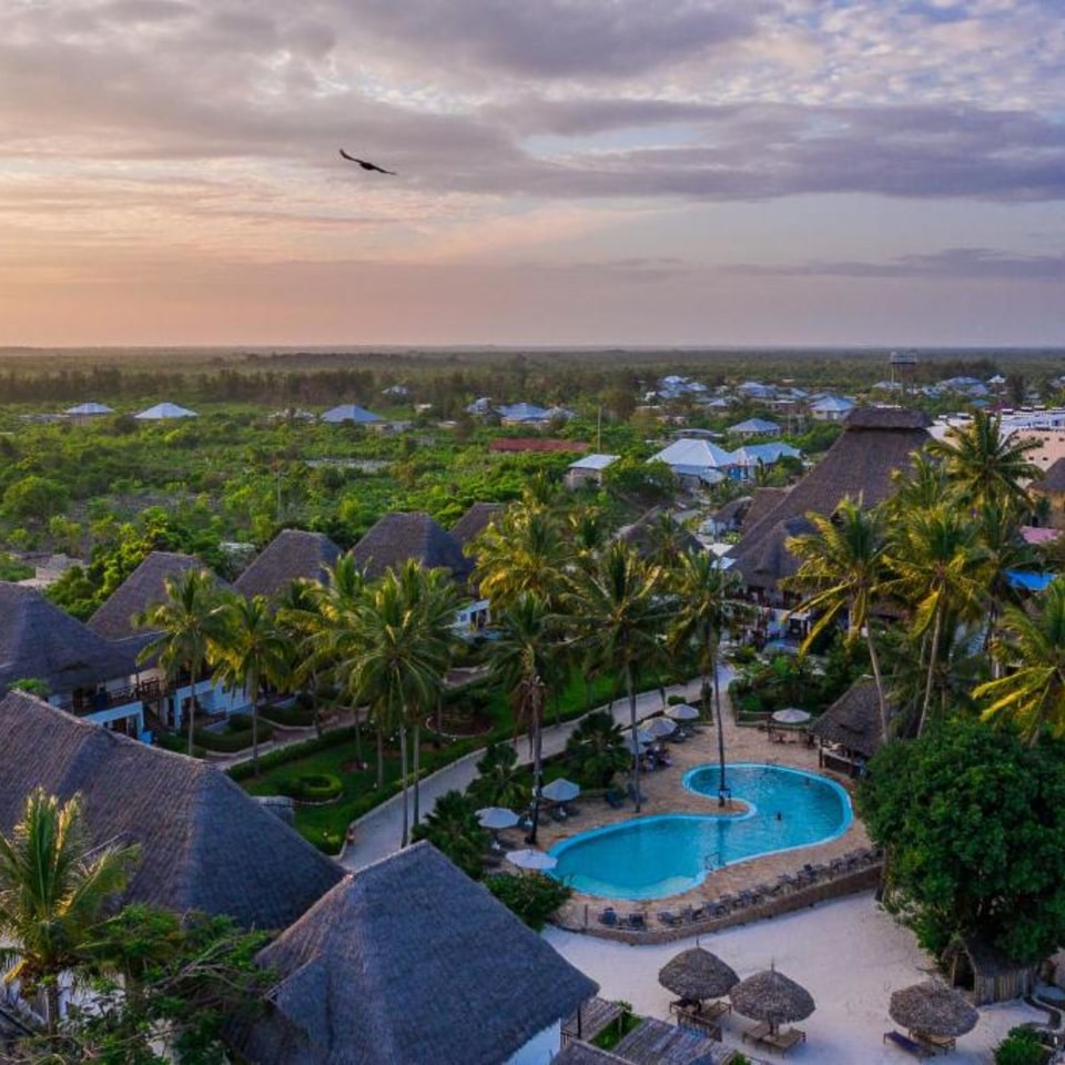 Paradise Beach Resort & Spa